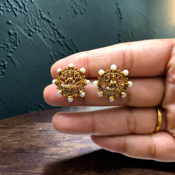 Antique Matt Finsh With Lakshmi Design Necklace With Stud Earrings ADNC03