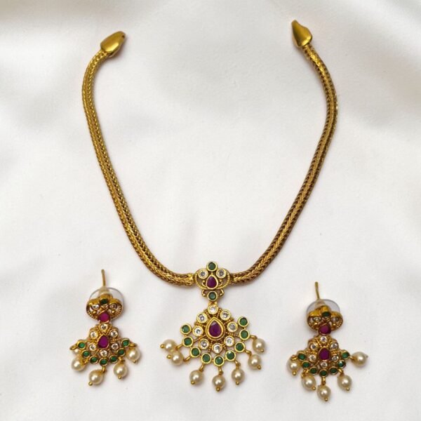 Antique Non Idol Necklace With Drop Earrings ADNC05