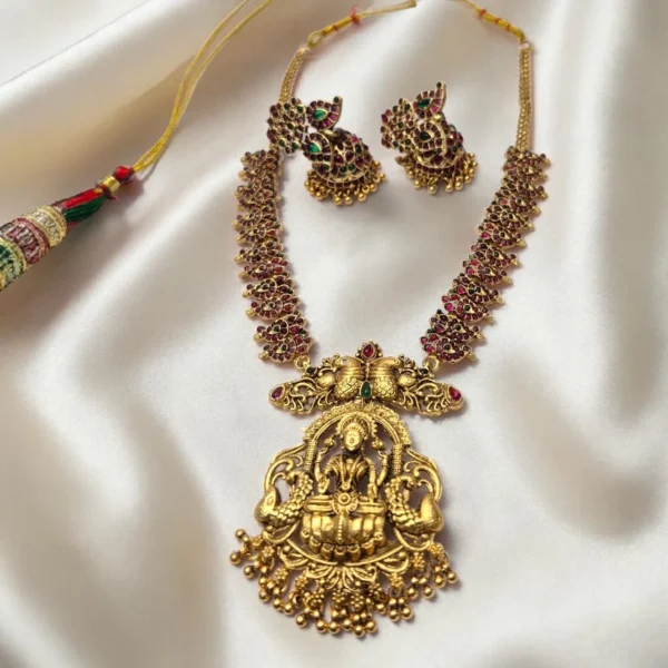 Antique Matt Finish Short Length Lakshmi Pentant Haram ADSH033