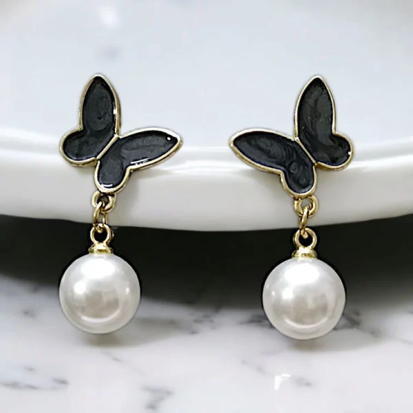 Korean Fancy Pearl Drop Earrings - ADKE161