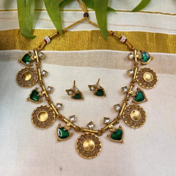 Antique Palakka Design Unique Neckset With Stud Earring - ADAN201